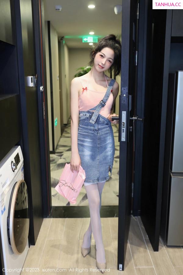 [XiuRen]高清写真图 2023.05.29 No.6816 茜茜Kimi 丝袜美腿